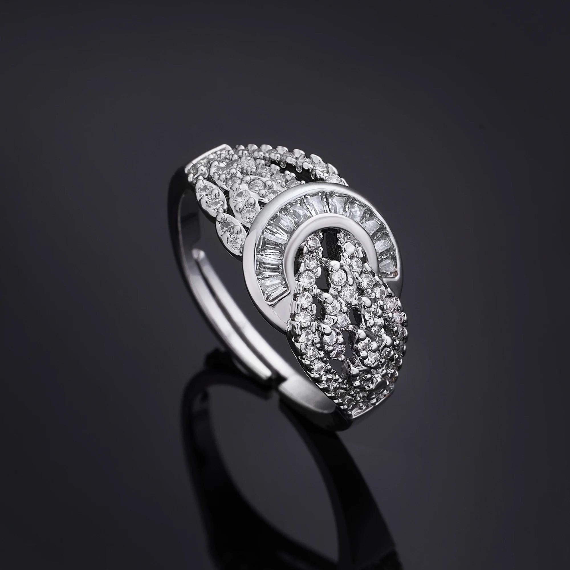 Luxury jewelry set of 4 pieces for women in white