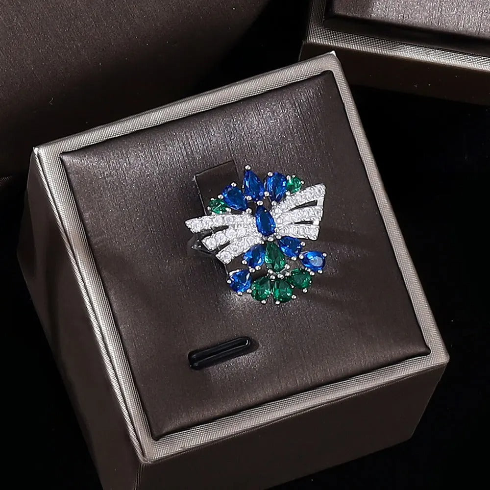 Very luxurious zirconium jewelry set