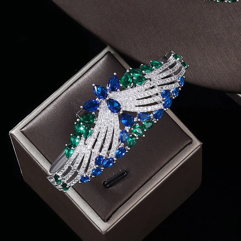 Very luxurious zirconium jewelry set