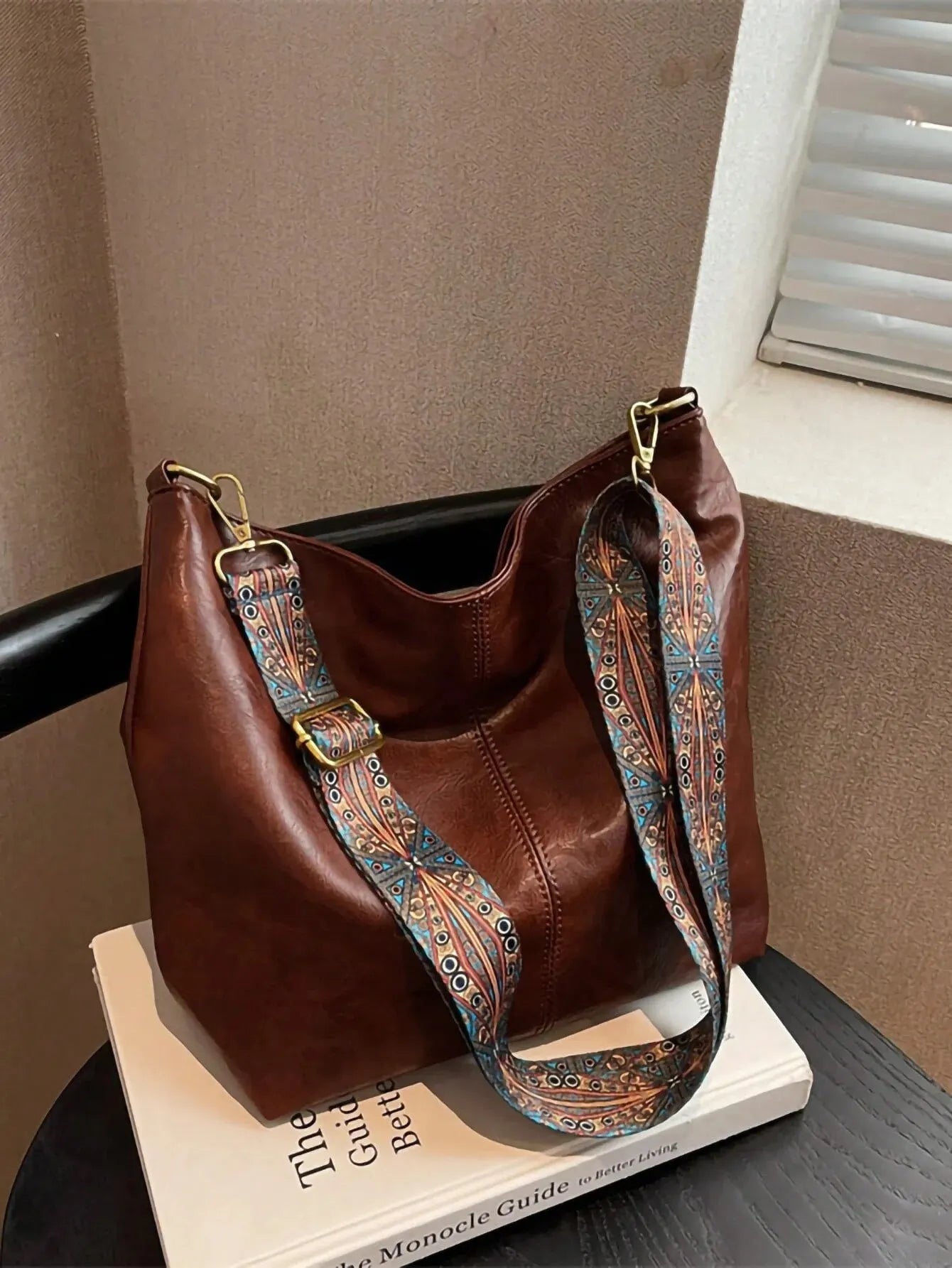 Retro Solid Color PU Large Capacity Shoulder Bag
